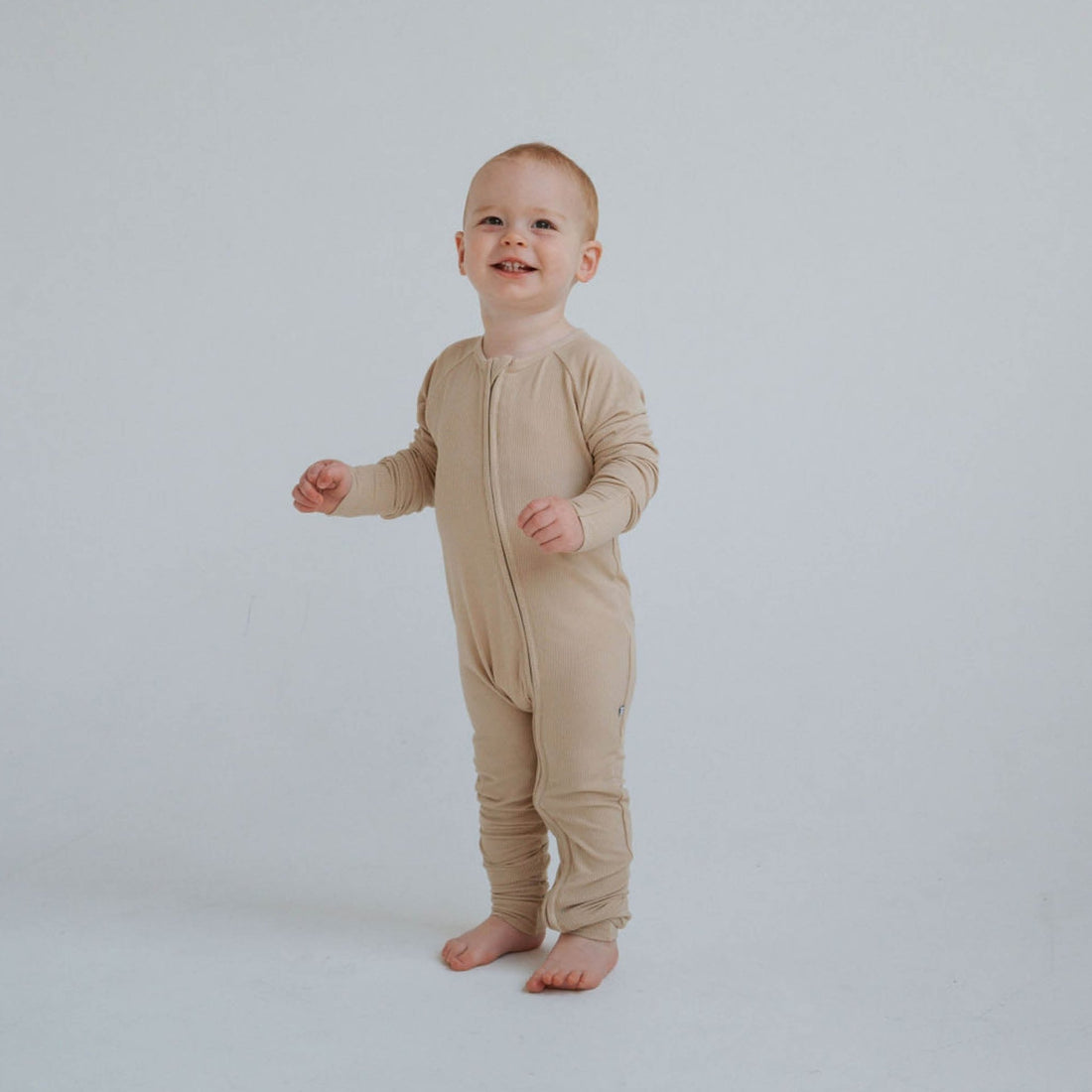 Tan Ribbed | Bamboo Zip Romper - Tenth &amp; Pine - Apparel - Newborn