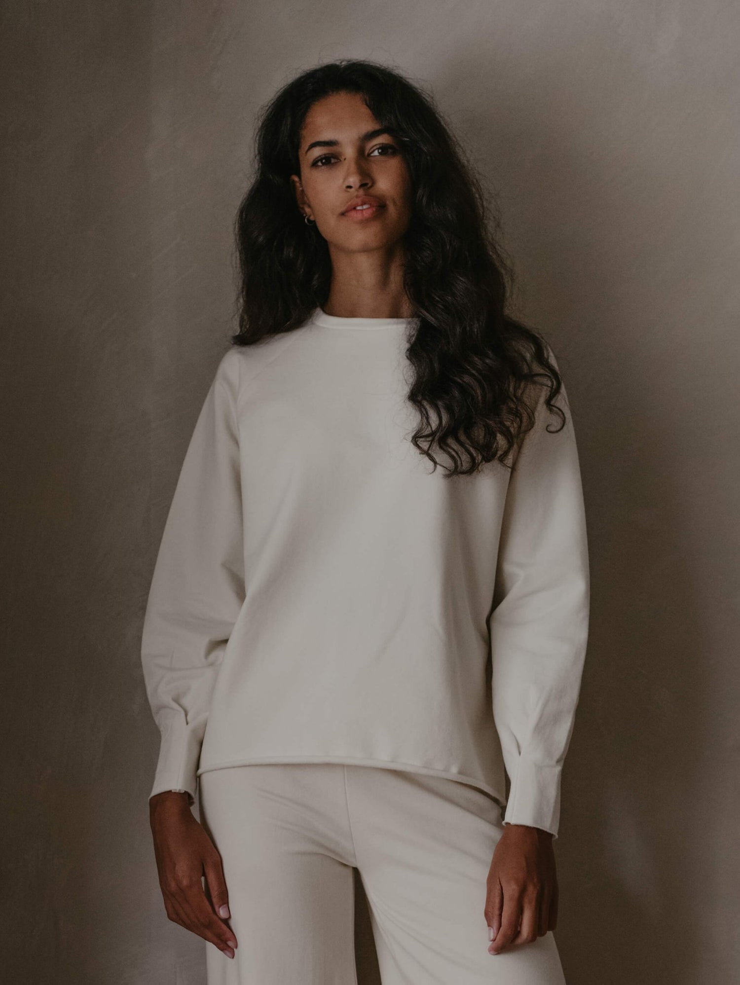 The Sweatshirt - Women&