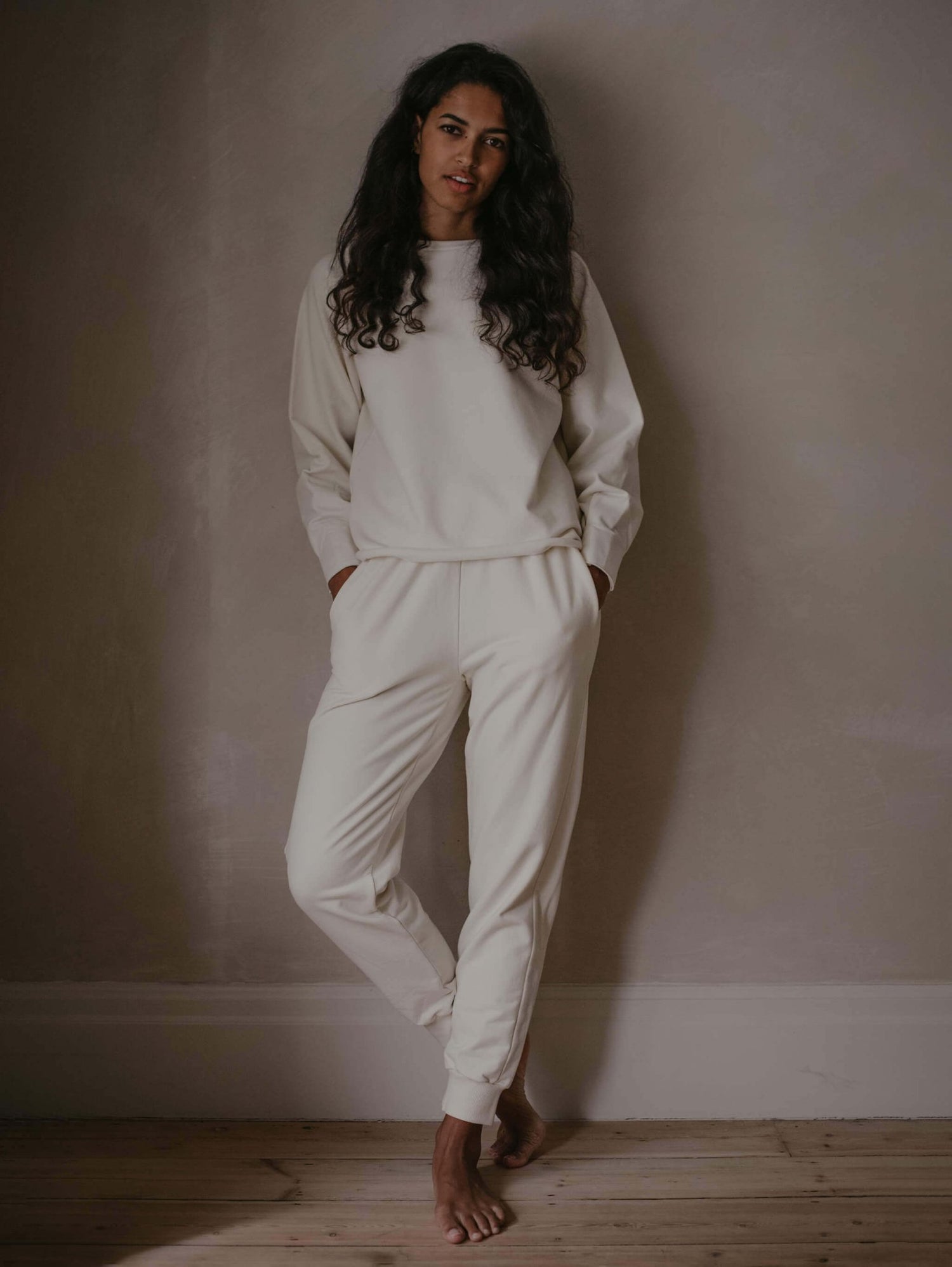 The Sweatshirt - Women&