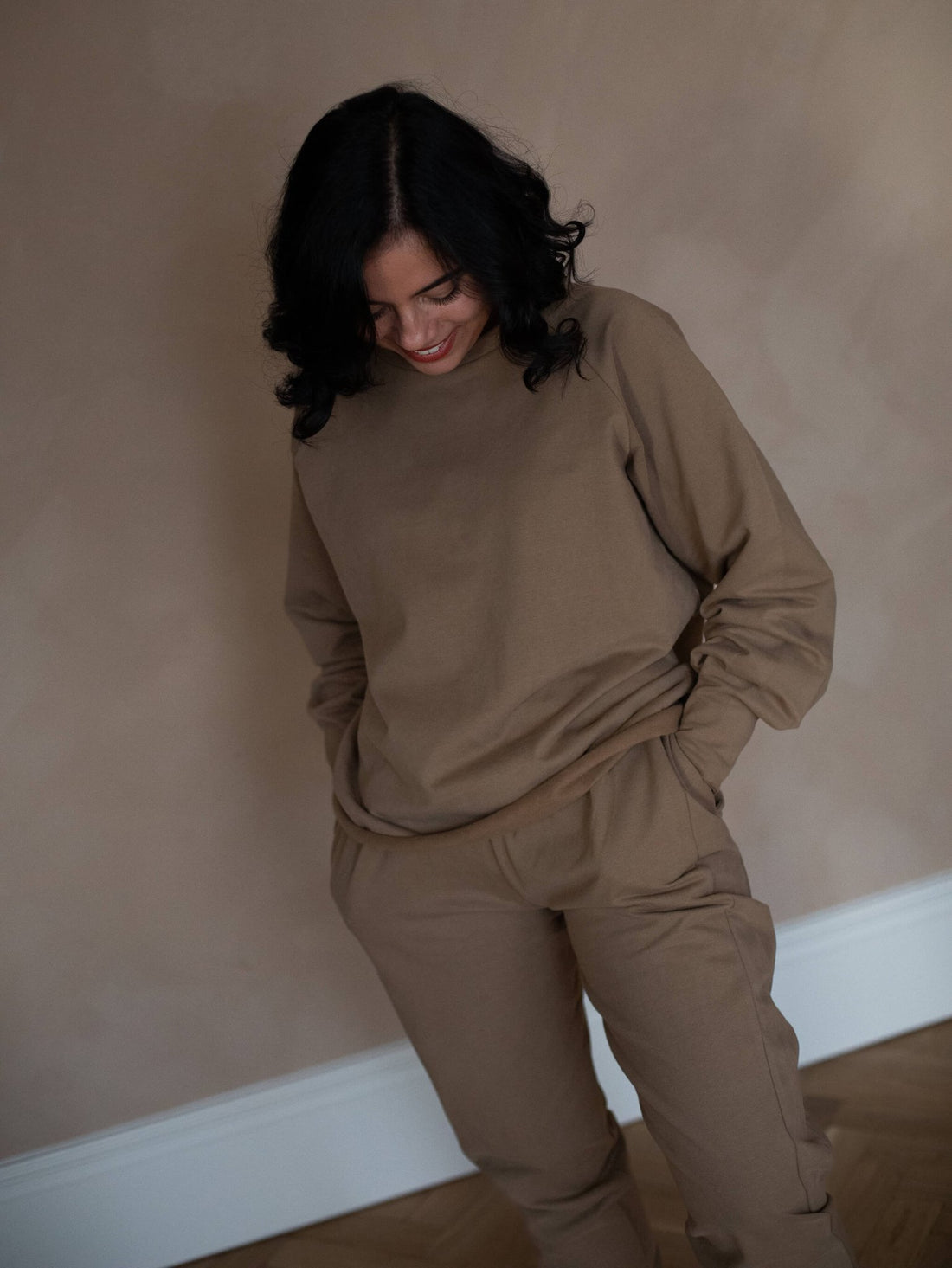The Sweatshirt - Women&