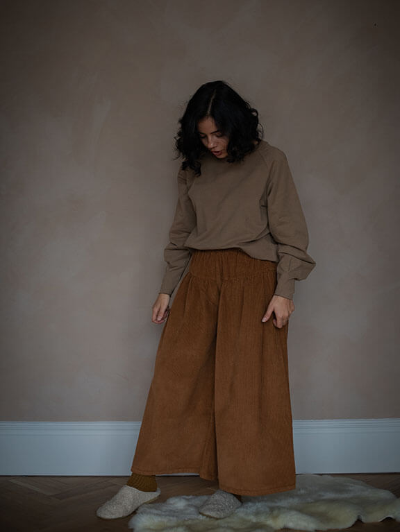 The Sweatshirt - Women&