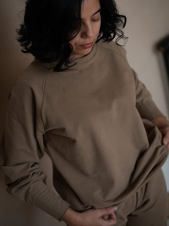 The Sweatshirt - Women&