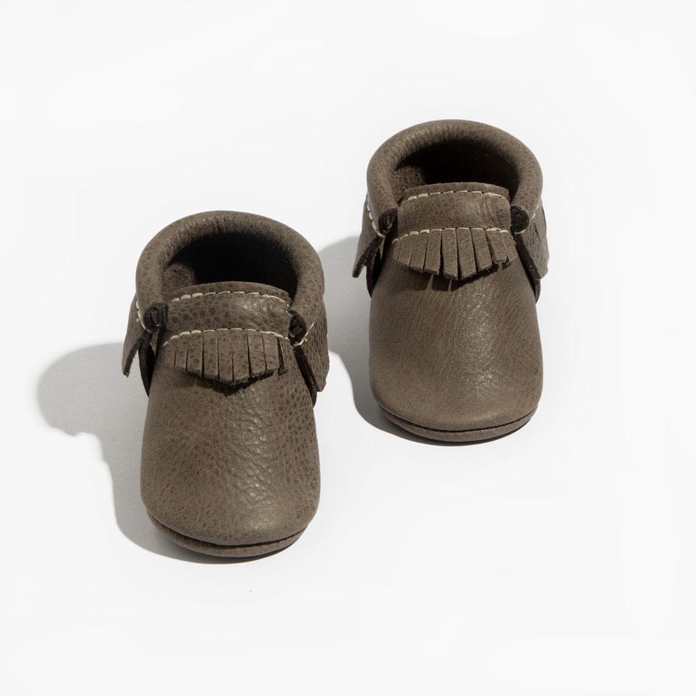 Timp Moccasin Moccasin Baby Shoe - Tenth &amp; Pine - Moccasin - Soft Sole - Newborn