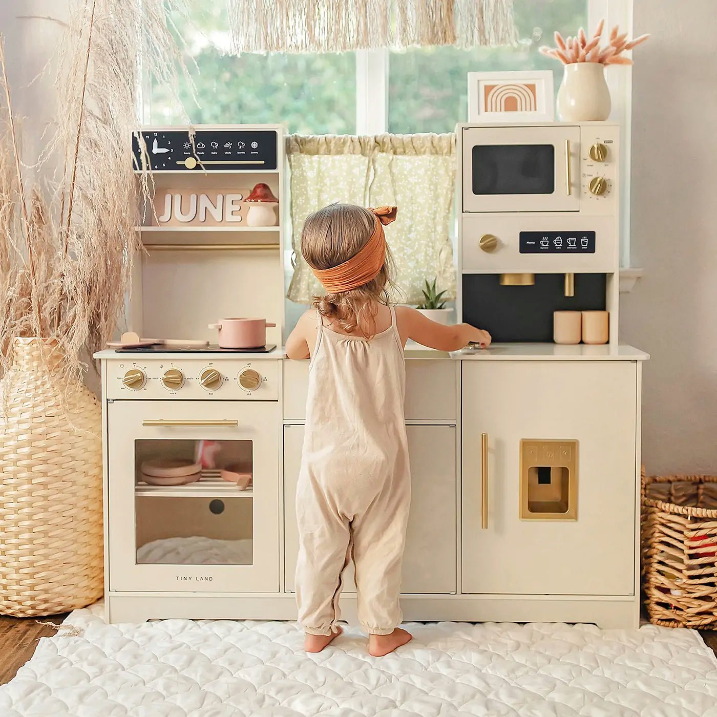 Tiny Land® Iconic Play Kitchen - Cream - Tenth &amp; Pine - Toy - 