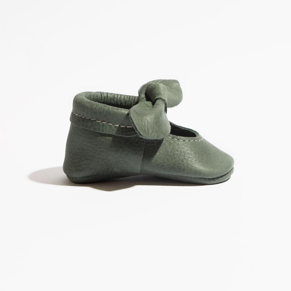 Uinta Knotted Bow Baby Shoe - Tenth &amp; Pine - Knotted Bow Mocc - Soft Sole - Newborn