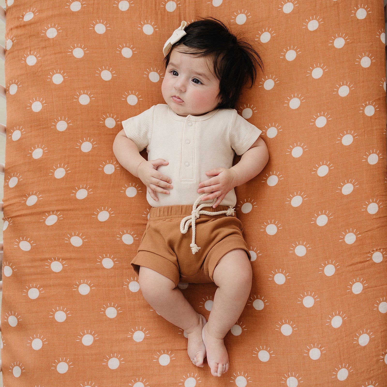 Vanilla Organic Cotton Ribbed Snap Bodysuit - Tenth &amp; Pine - NB - Mebie Baby