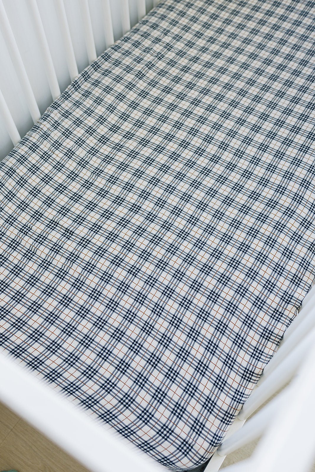 Vintage Plaid Muslin Crib Sheet - Tenth &amp; Pine - 